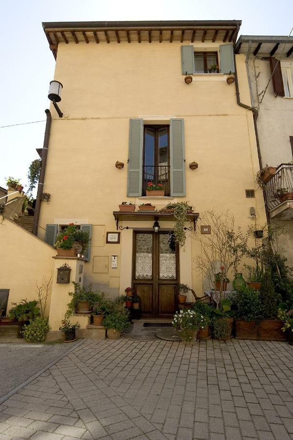 Angolo Del Gelsomino Castel Ritaldi ภายนอก รูปภาพ