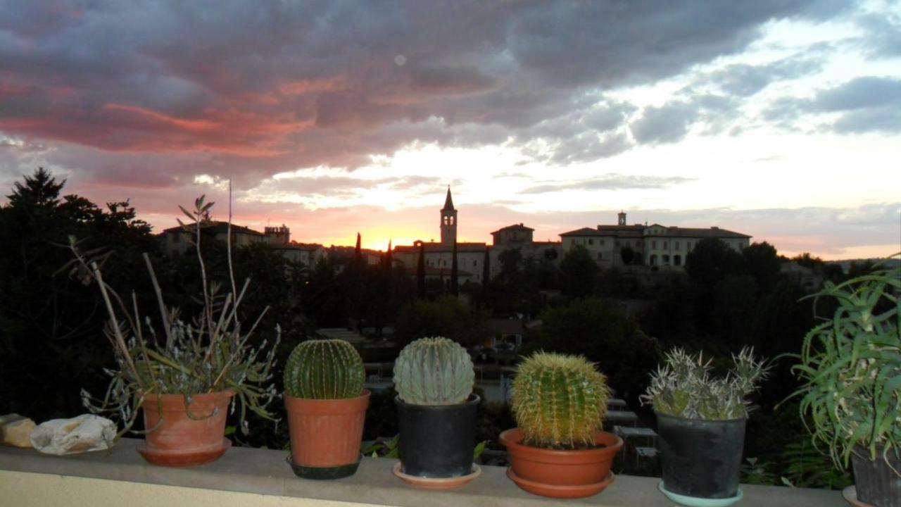 Angolo Del Gelsomino Castel Ritaldi ภายนอก รูปภาพ